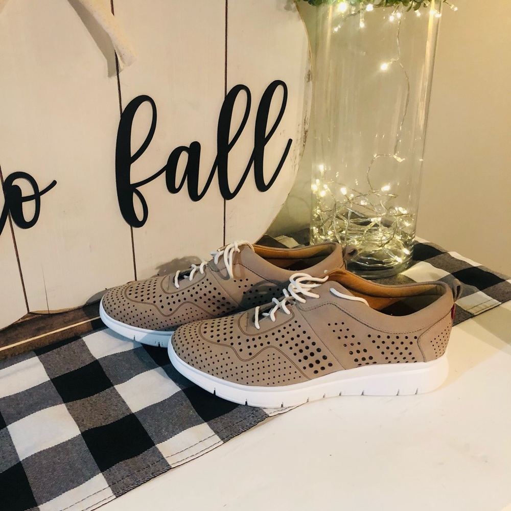 Marc joseph Shoes Size 10